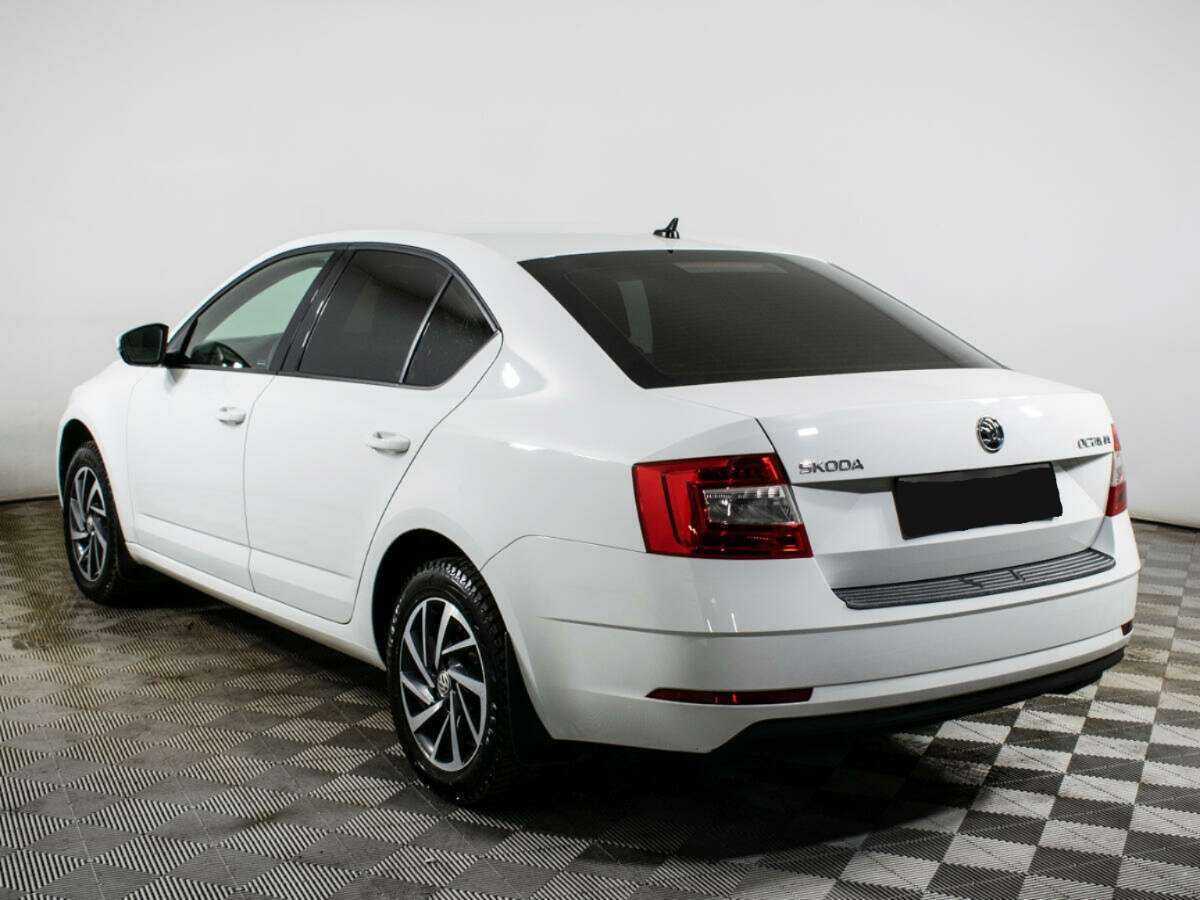 Skoda Octavia 2020 года с пробегом. Фото: #4