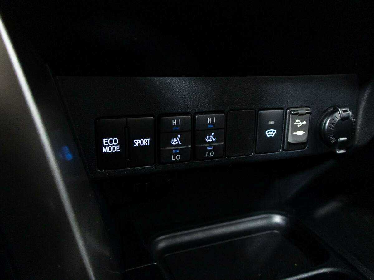 Toyota RAV4 2017 года с пробегом. Фото: #21