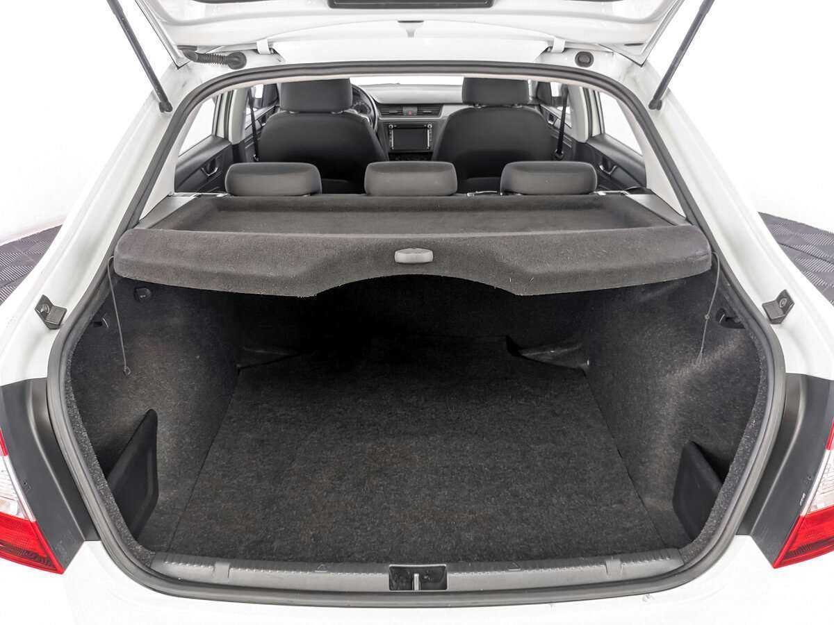 Skoda Rapid 2018 года с пробегом. Фото: #9