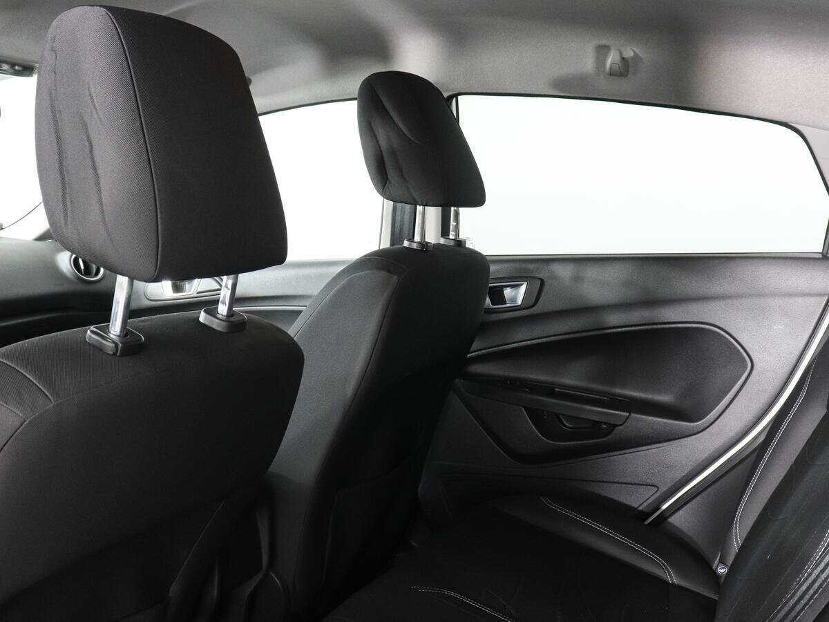 Ford Fiesta 2016 года с пробегом. Фото: #9