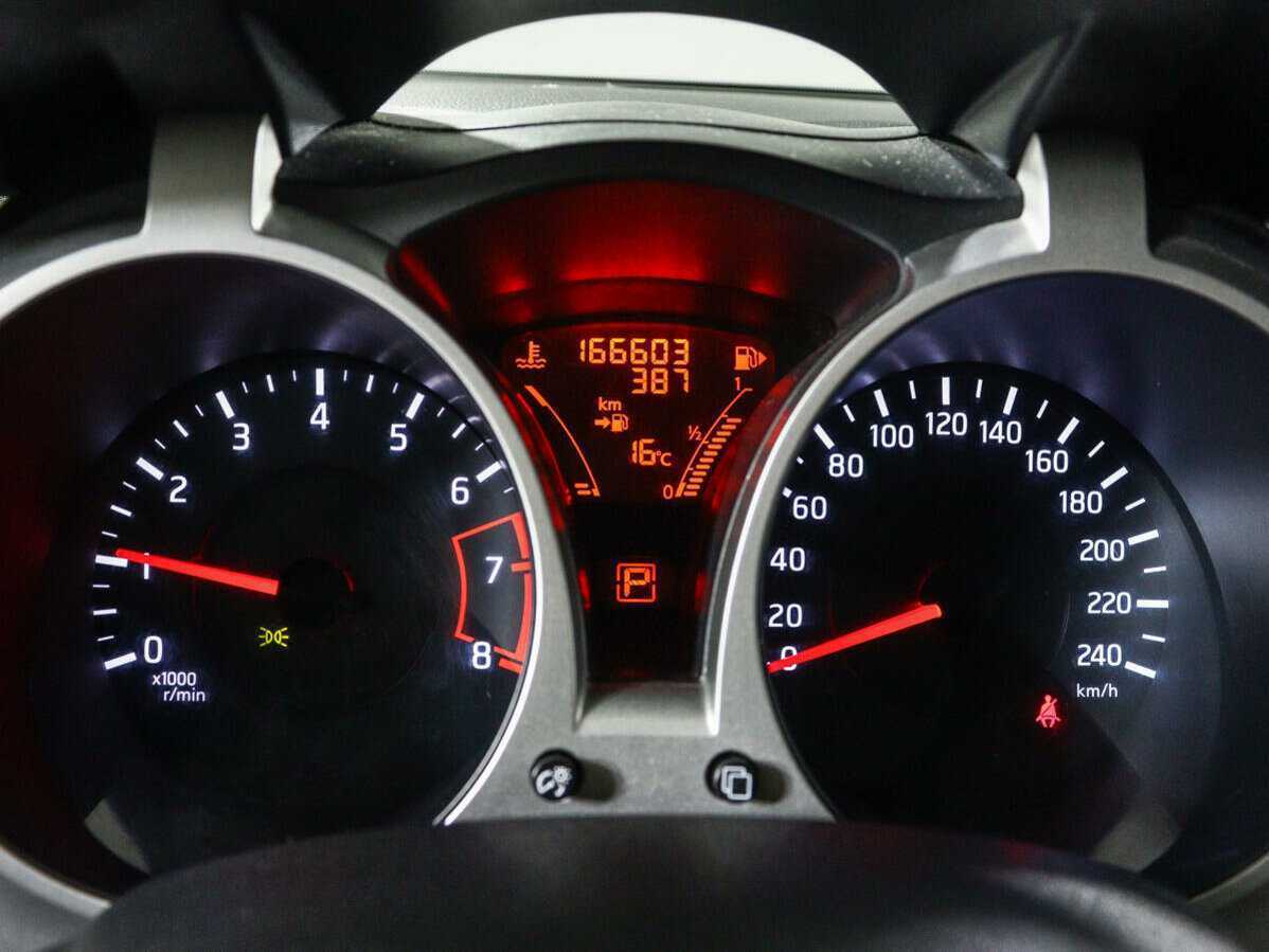 Nissan Juke 2012 года с пробегом. Фото: #8