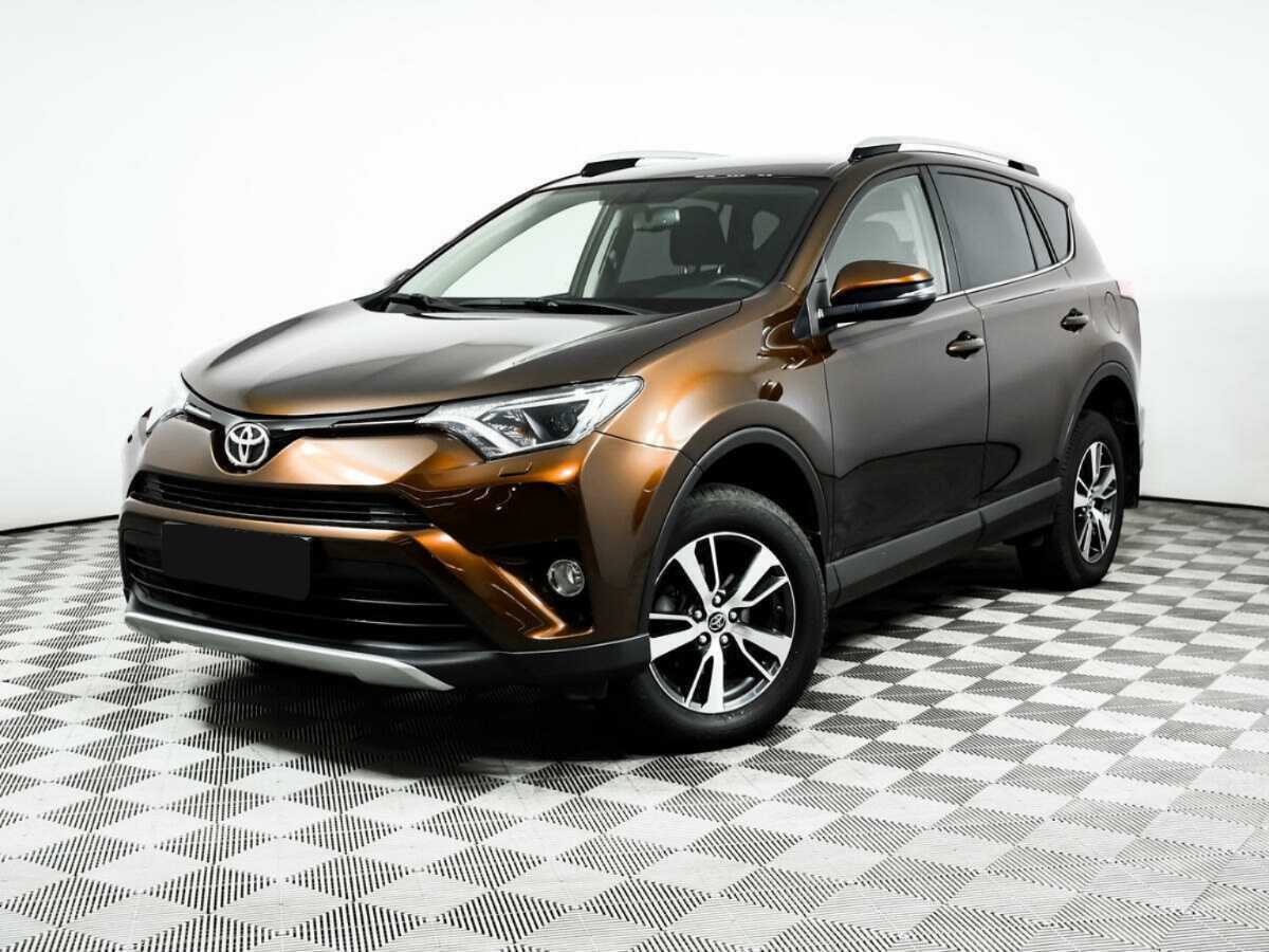 Toyota RAV4 2017 года с пробегом. Фото: #0