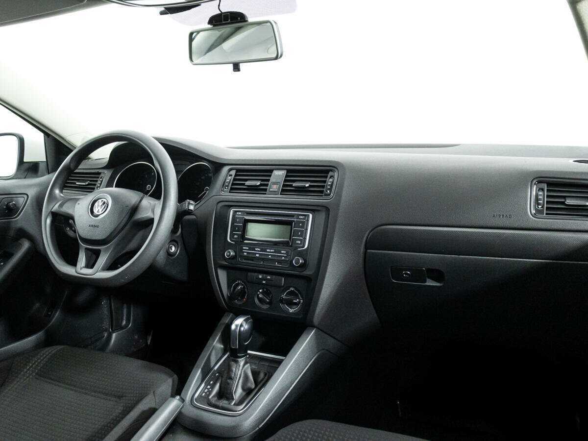 Volkswagen Jetta 2015 года с пробегом. Фото: #8