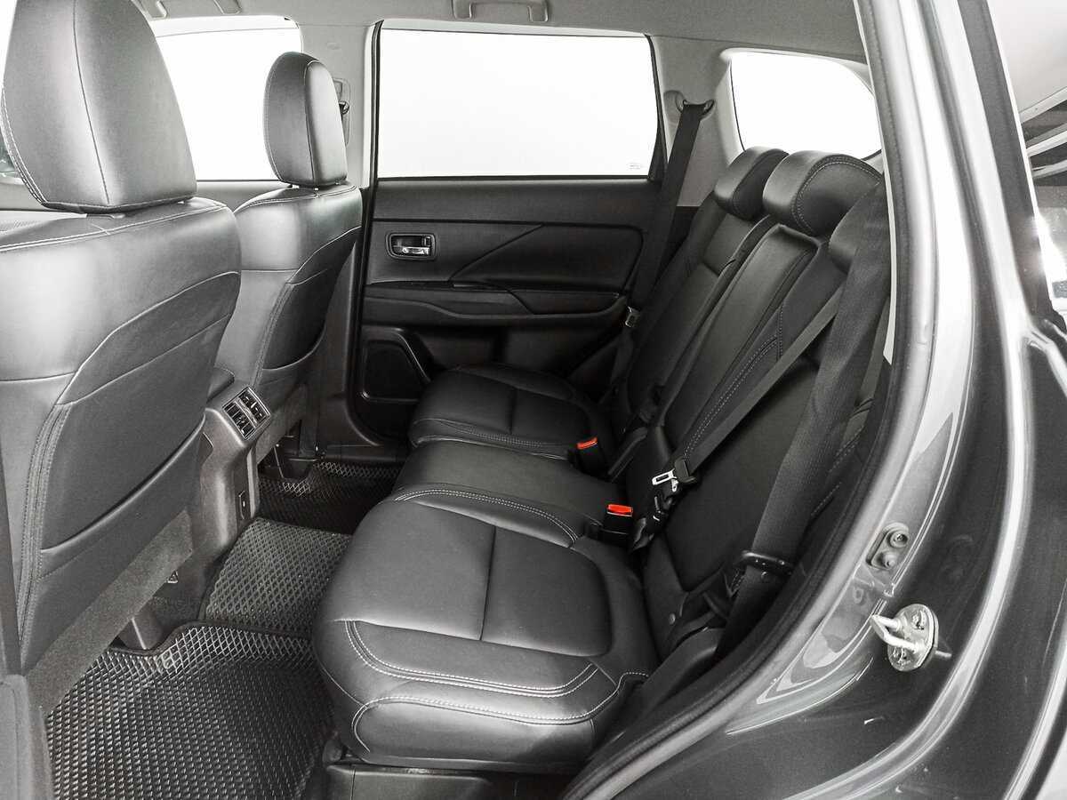 Mitsubishi Outlander 2021 года с пробегом. Фото: #9