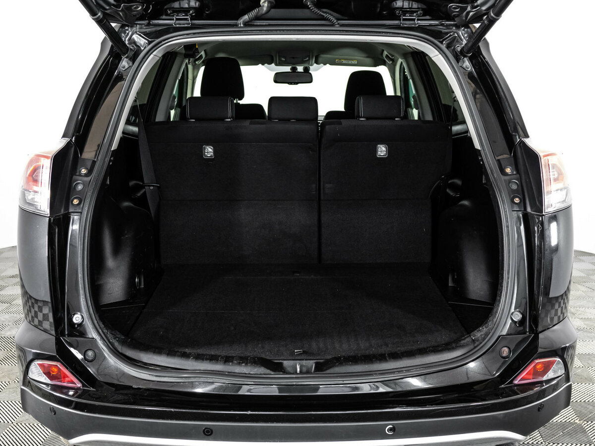 Toyota RAV4 2016 года с пробегом. Фото: #15