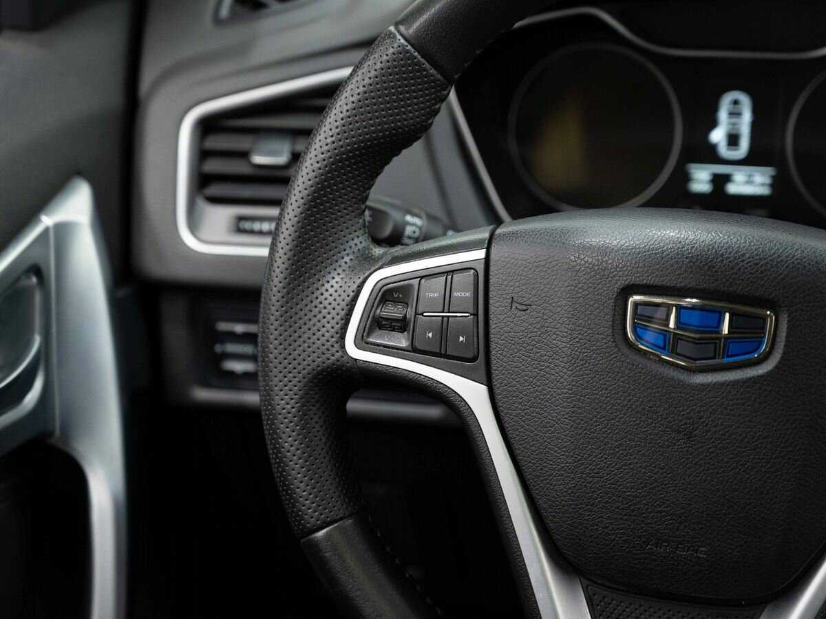 Geely Emgrand X7 2019 года с пробегом. Фото: #15