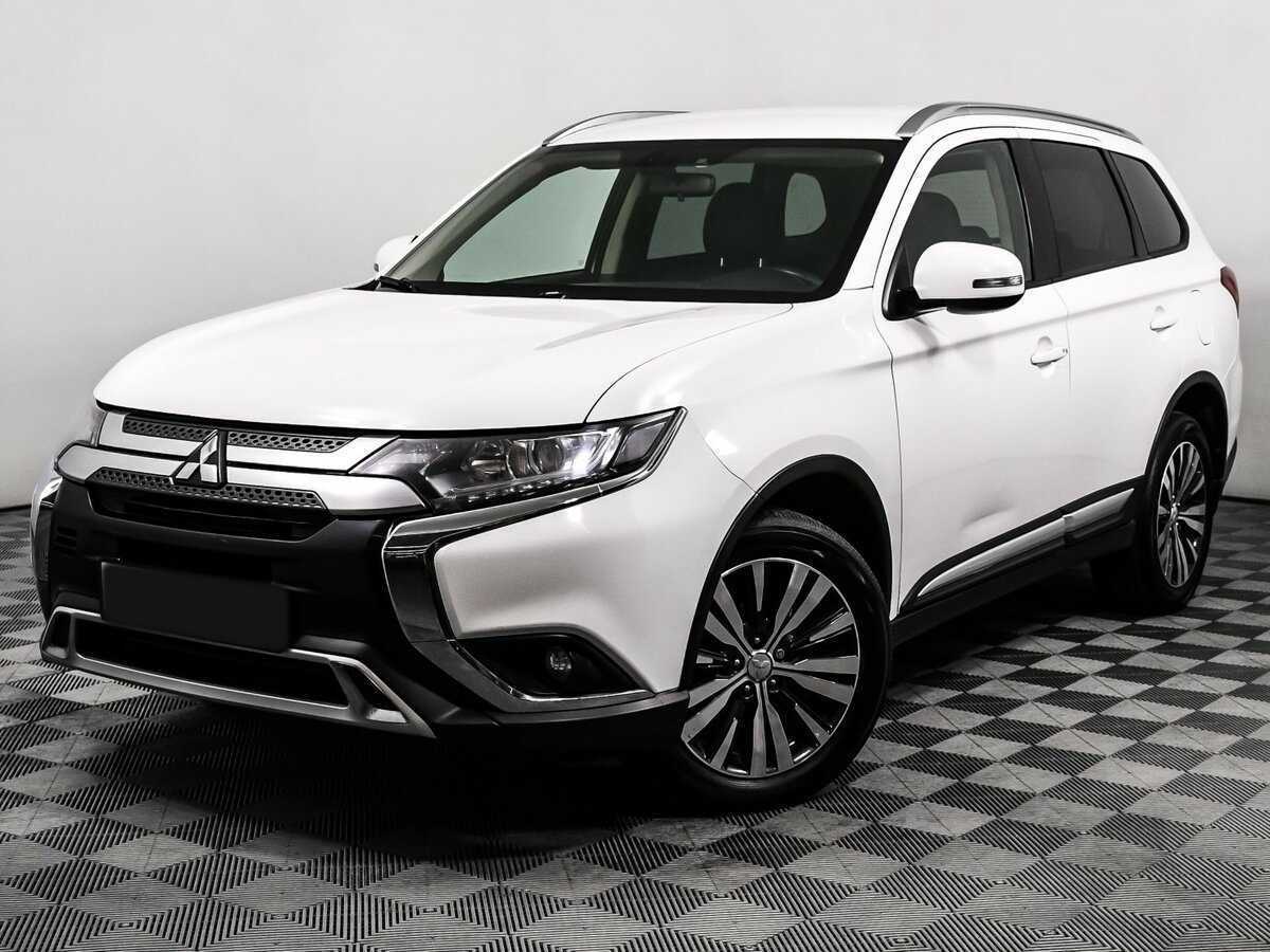 Mitsubishi Outlander 2019 года с пробегом. Посмотреть фото
