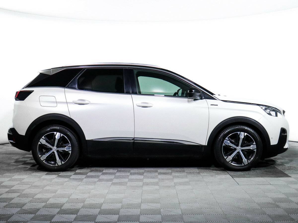 Peugeot 3008 2017 года с пробегом. Фото: #3