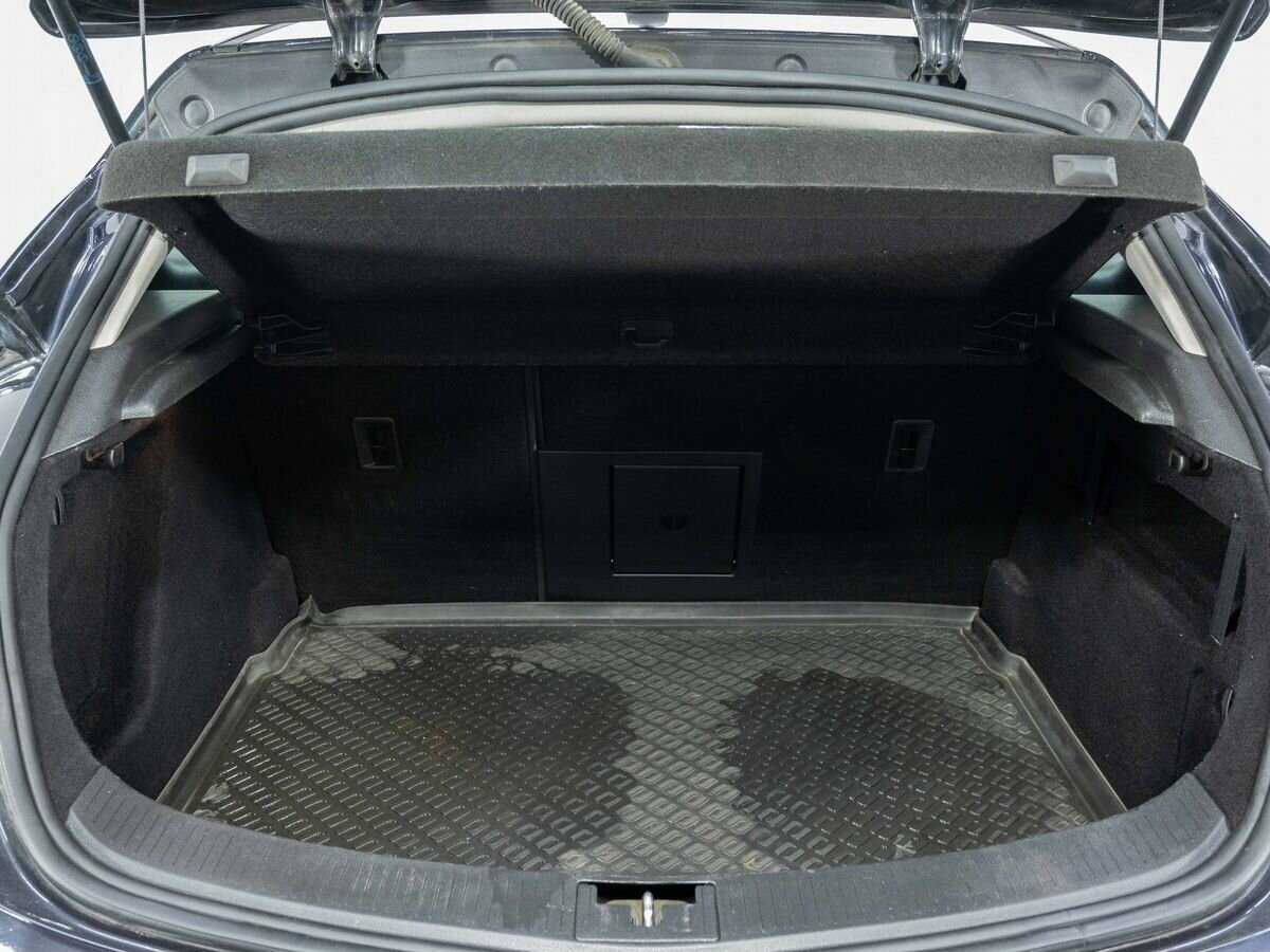 Opel Astra 2013 года с пробегом. Фото: #21