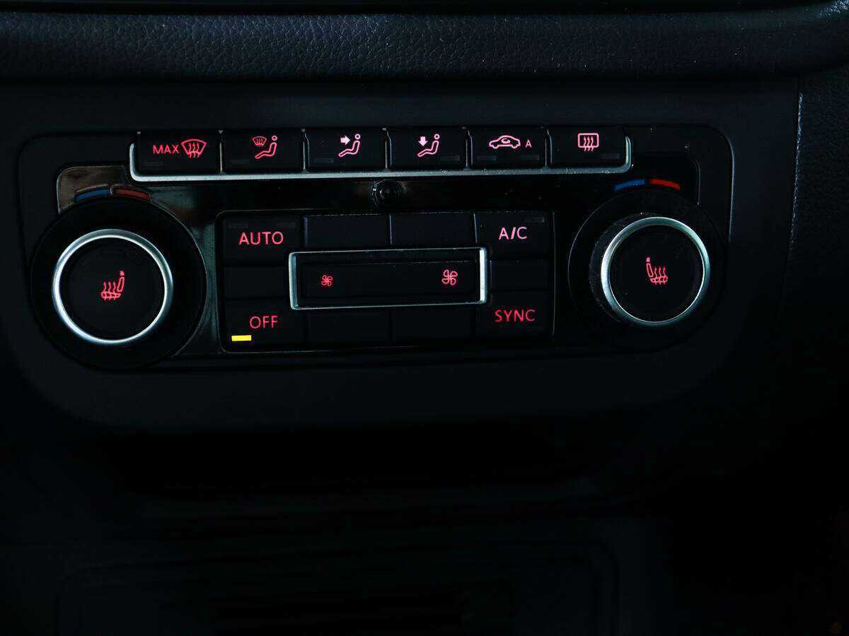 Volkswagen Tiguan 2012 года с пробегом. Фото: #17