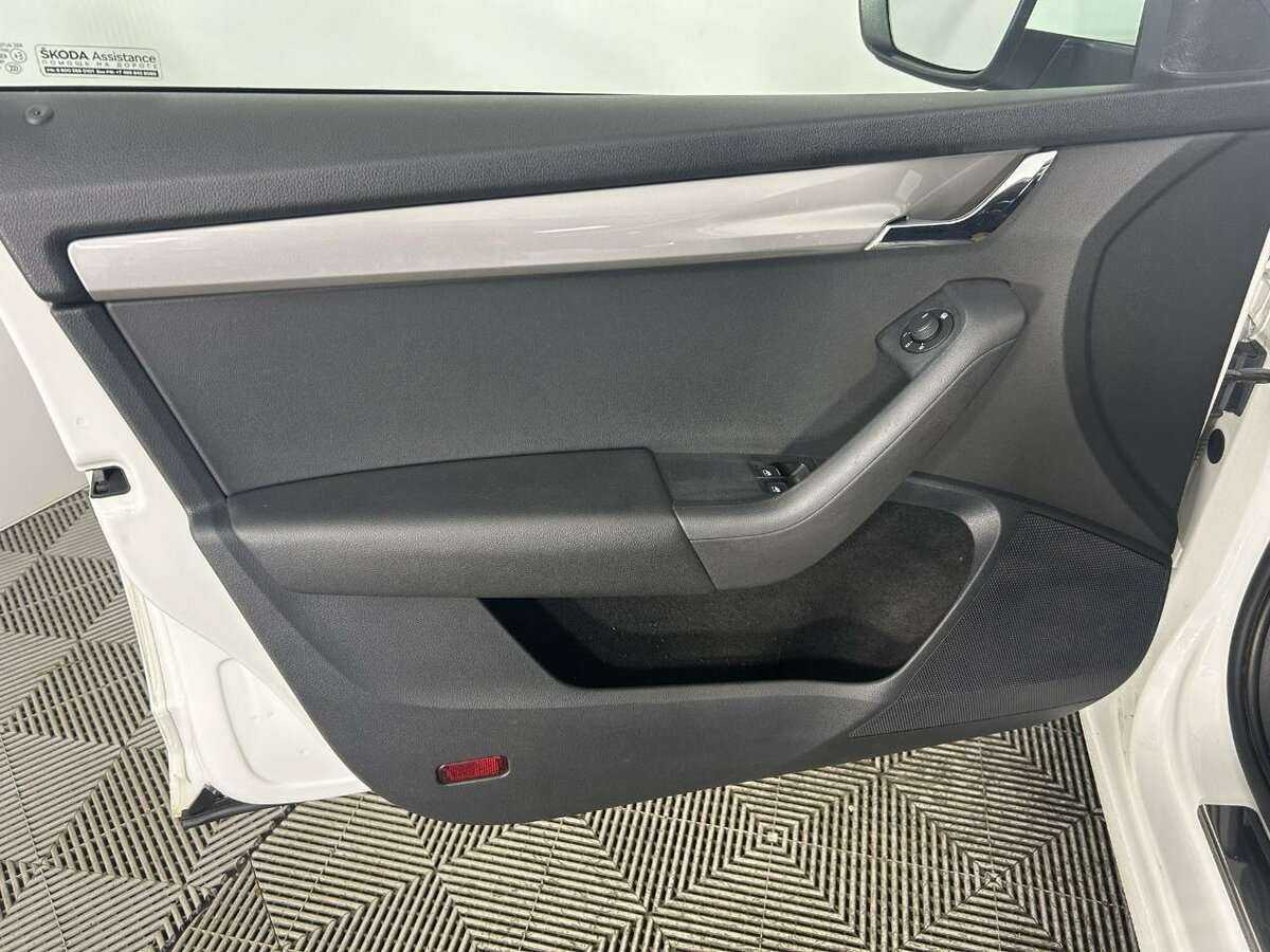 Skoda Octavia 2018 года с пробегом. Фото: #7