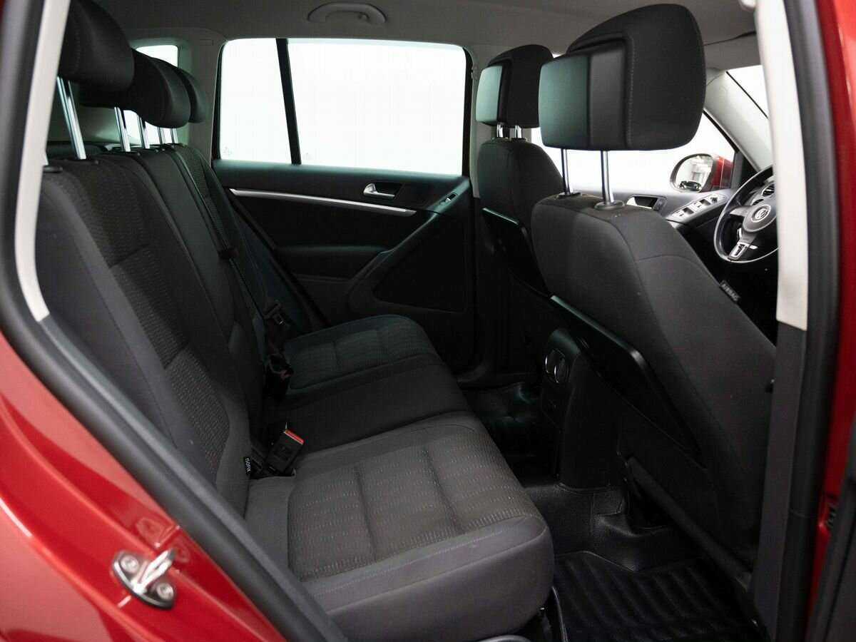 Volkswagen Tiguan 2012 года с пробегом. Фото: #9