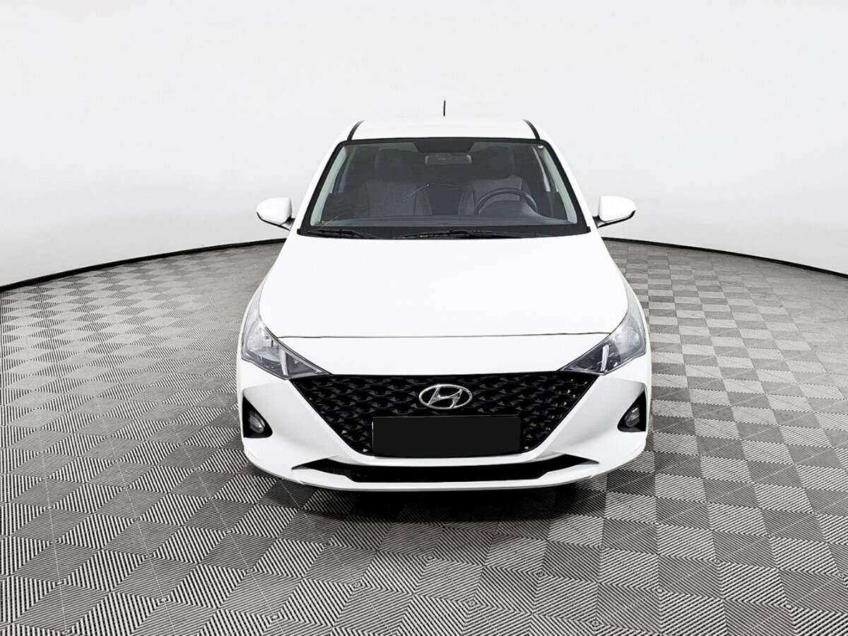 Hyundai Solaris 2021 года с пробегом. Фото: #1