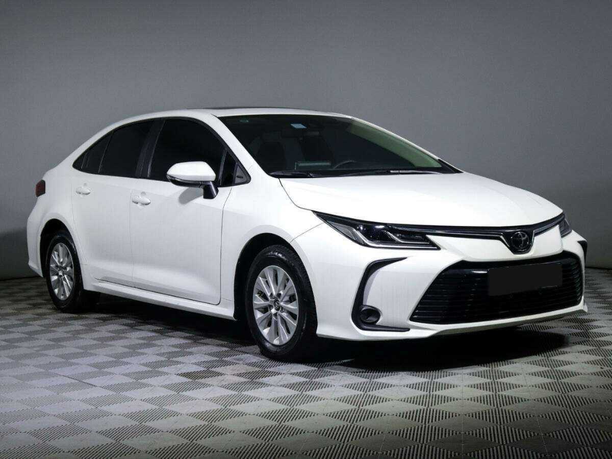 Toyota Corolla 2022 года с пробегом. Фото: #2