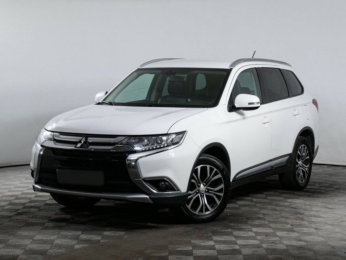 Mitsubishi Outlander 2016 года с пробегом. Посмотреть фото
