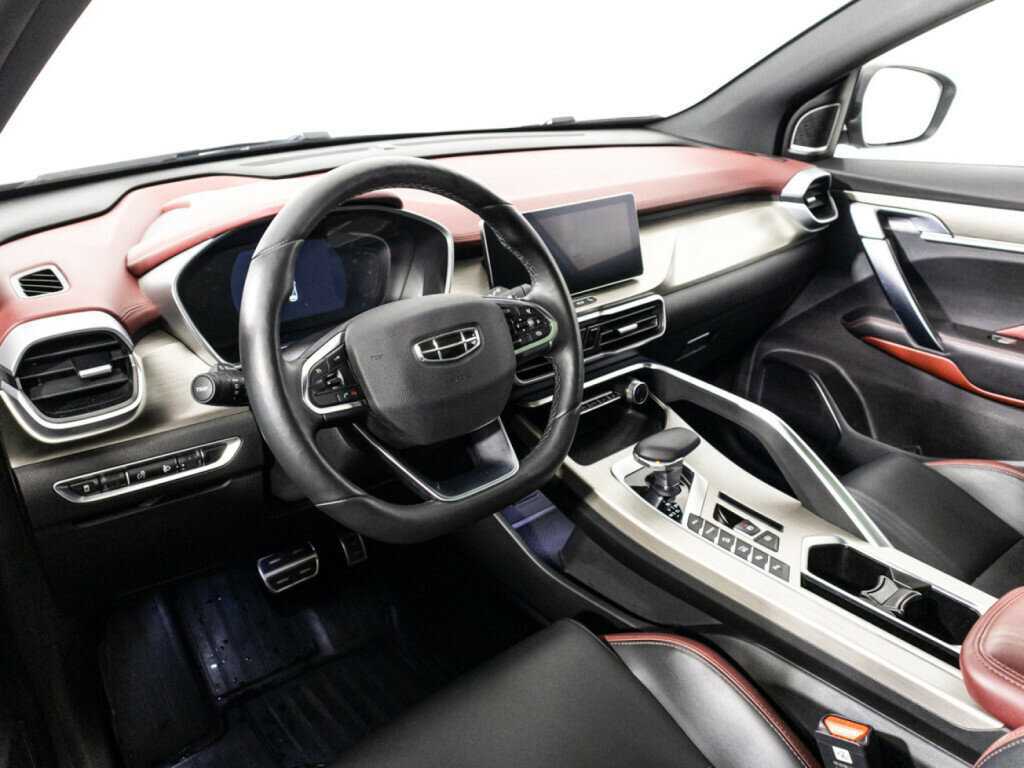 Geely Coolray 2023 года с пробегом. Фото: #10