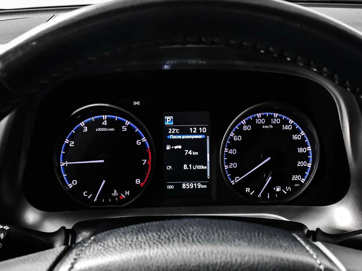 Toyota RAV4 2017 года с пробегом. Фото: #9