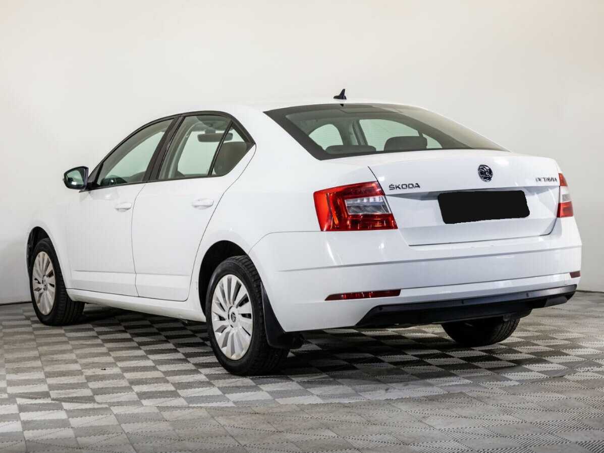 Skoda Octavia 2019 года с пробегом. Фото: #5