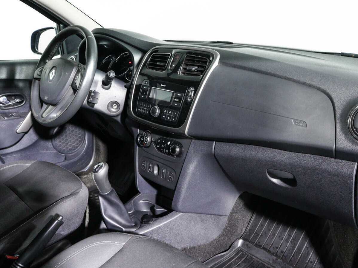 Renault Sandero 2018 года с пробегом. Фото: #6