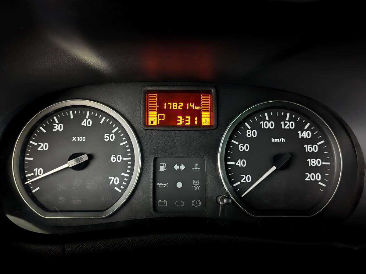 Nissan Terrano 2015 года с пробегом. Фото: #9