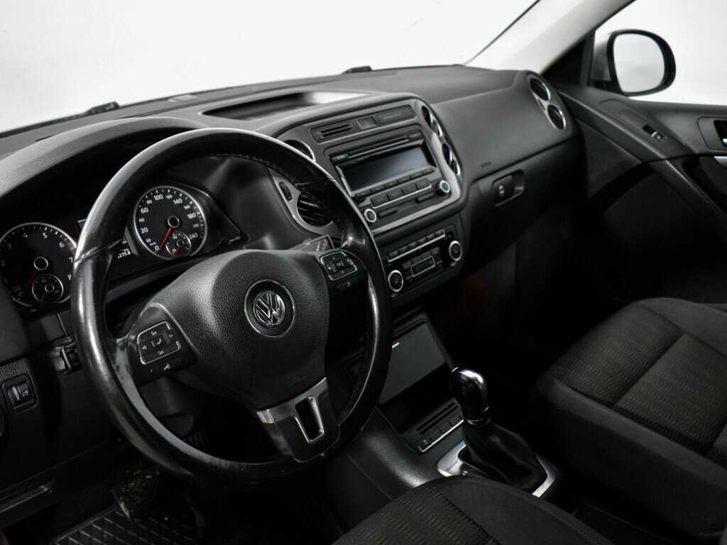 Volkswagen Tiguan 2012 года с пробегом. Фото: #8