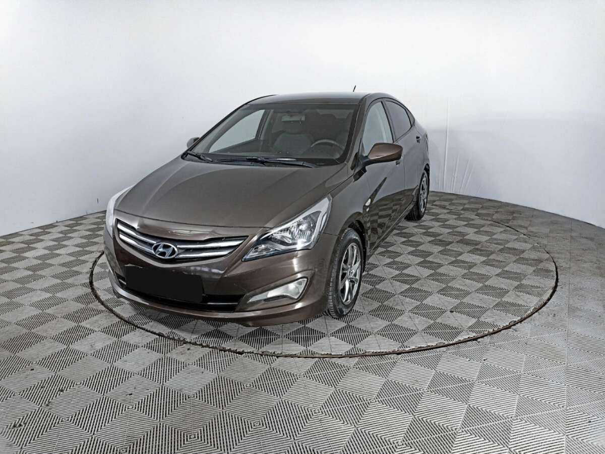 Hyundai Solaris 2015 года с пробегом. Посмотреть фото
