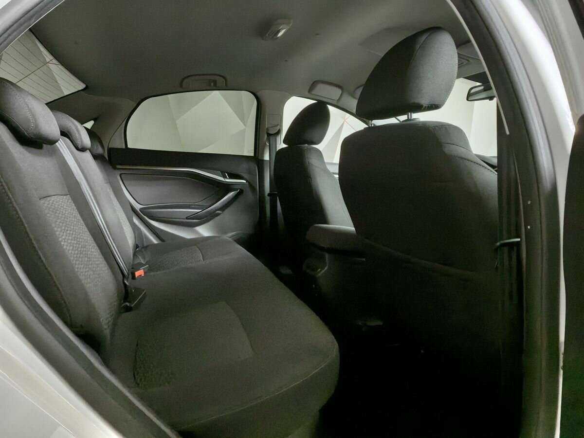 Lada (ВАЗ) Vesta 2018 года с пробегом. Фото: #10