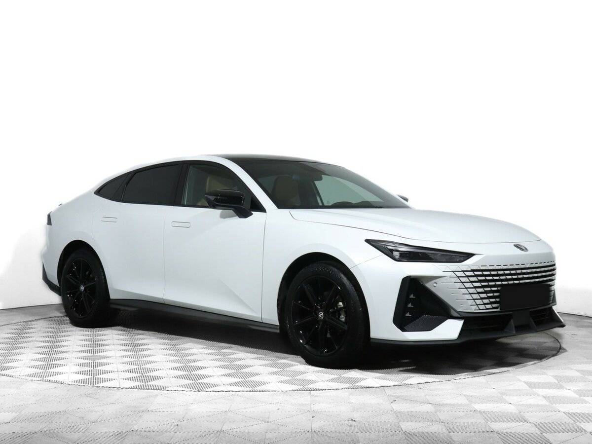 Changan UNI-V 2022 года с пробегом. Фото: #1