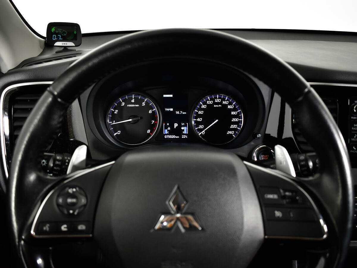Mitsubishi Outlander 2016 года с пробегом. Фото: #9