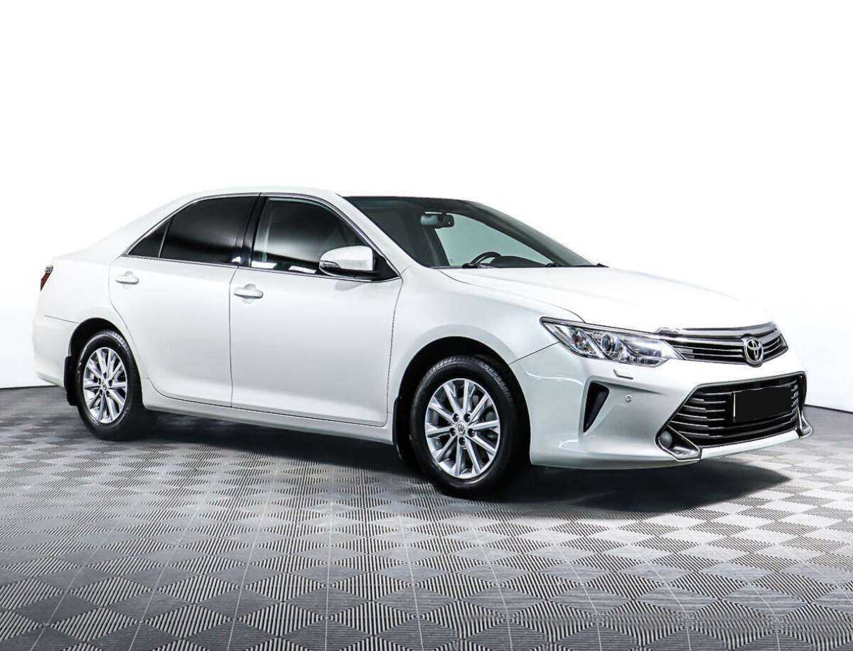 Toyota Camry 2014 года с пробегом. Фото: #2