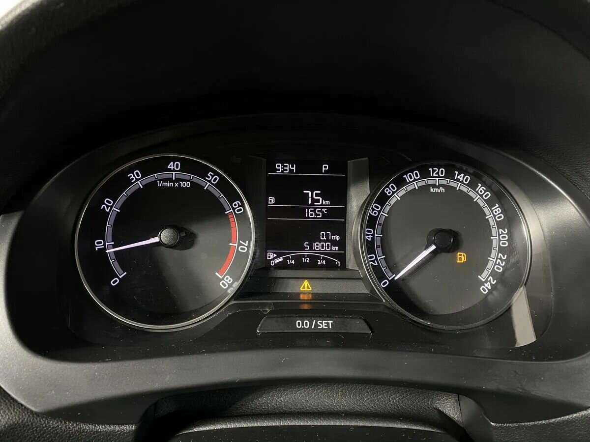Skoda Rapid 2018 года с пробегом. Фото: #15