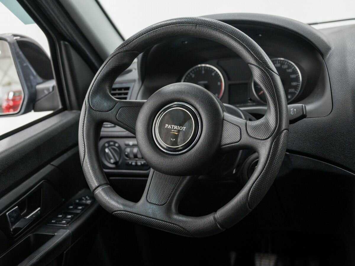 УАЗ Patriot 2015 года с пробегом. Фото: #11