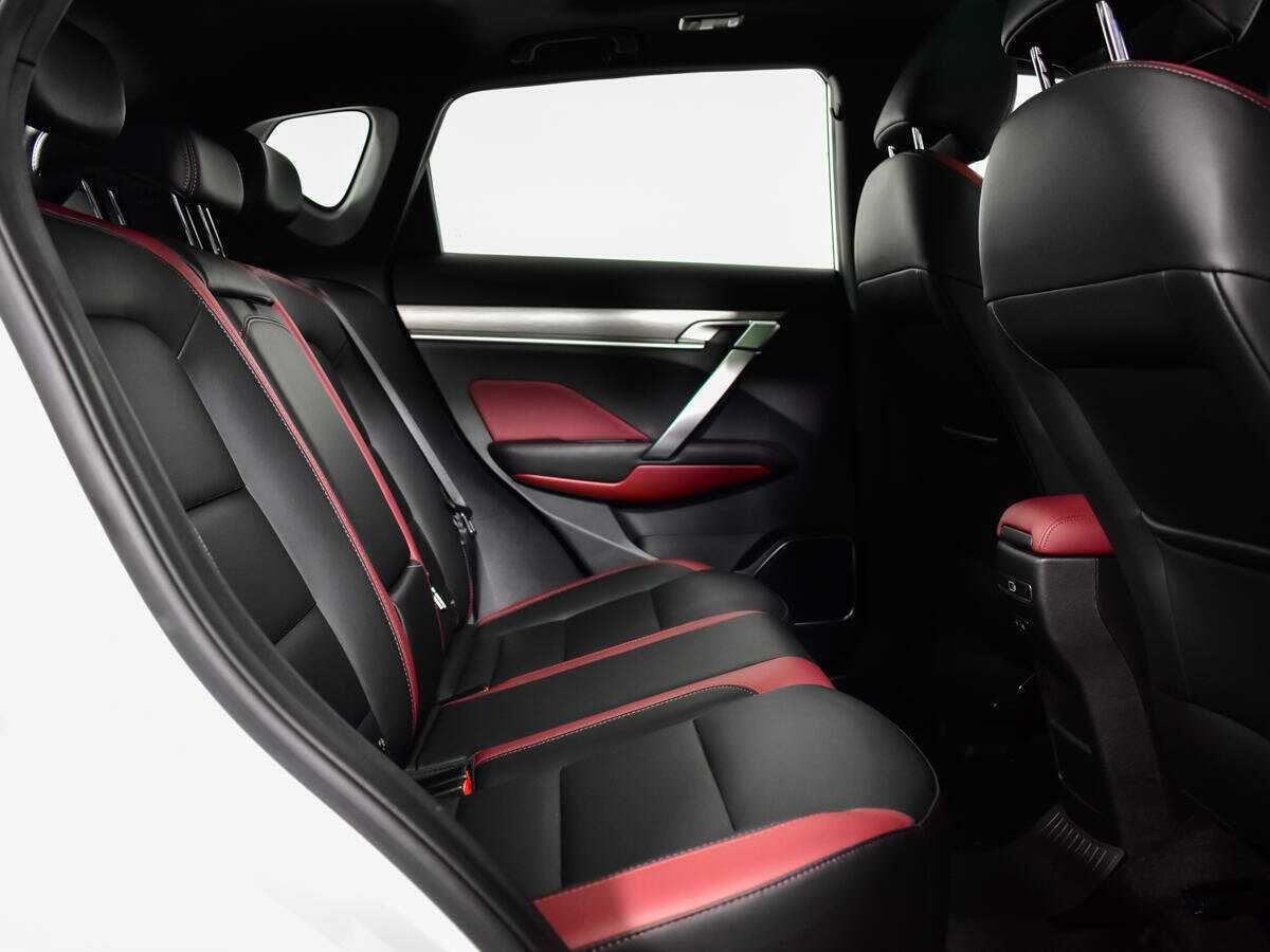 Geely Coolray 2022 года с пробегом. Фото: #9