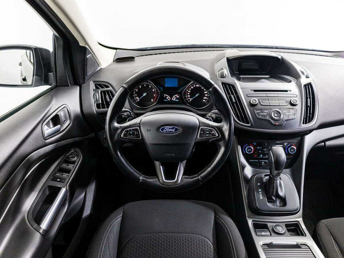 Ford Kuga 2018 года с пробегом. Фото: #12