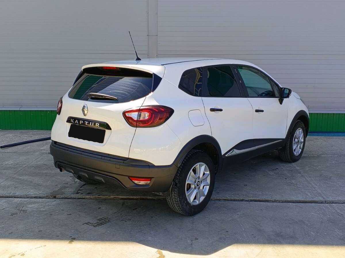Renault Kaptur 2017 года с пробегом. Фото: #4