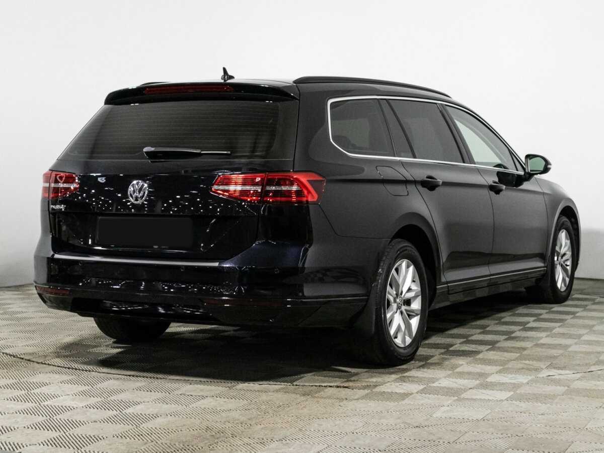 Volkswagen Passat 2018 года с пробегом. Фото: #4