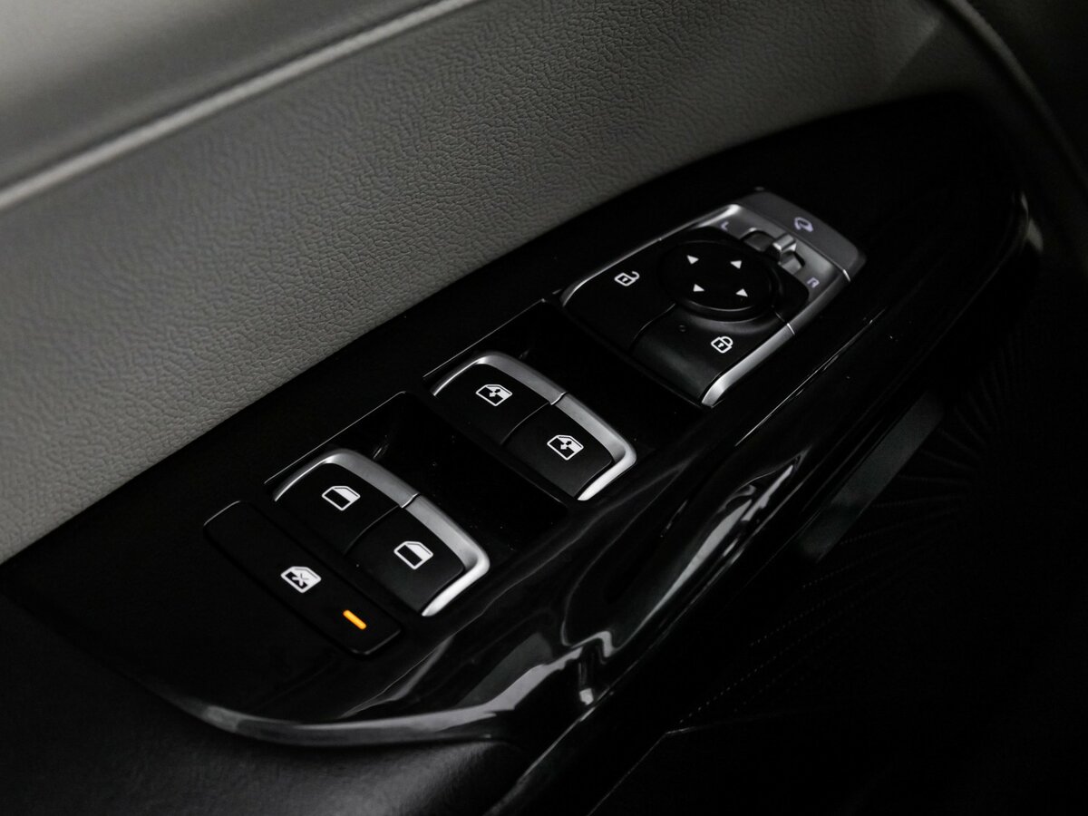 Kia K5 2021 года с пробегом. Фото: #23