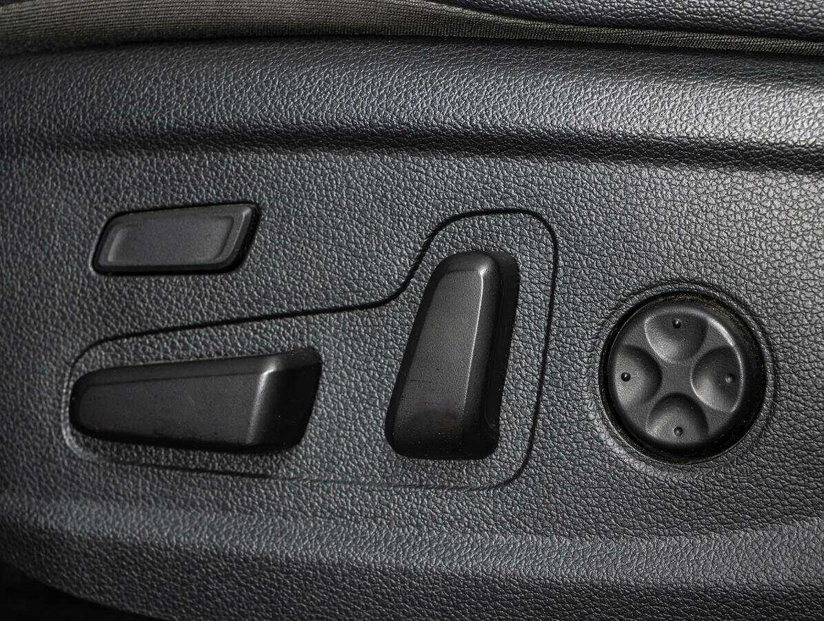 Hyundai Santa Fe 2019 года с пробегом. Фото: #13