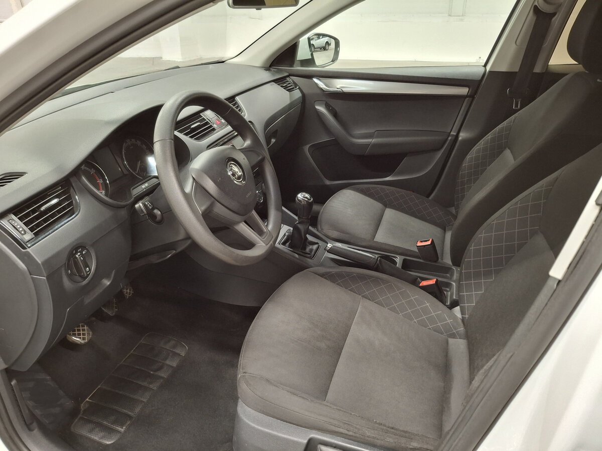 Skoda Octavia 2018 года с пробегом. Фото: #15