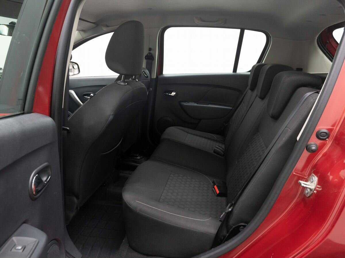 Renault Sandero 2017 года с пробегом. Фото: #9