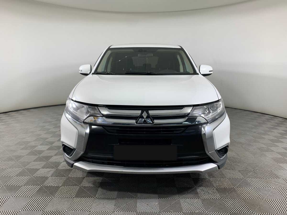 Mitsubishi Outlander 2017 года с пробегом. Фото: #1