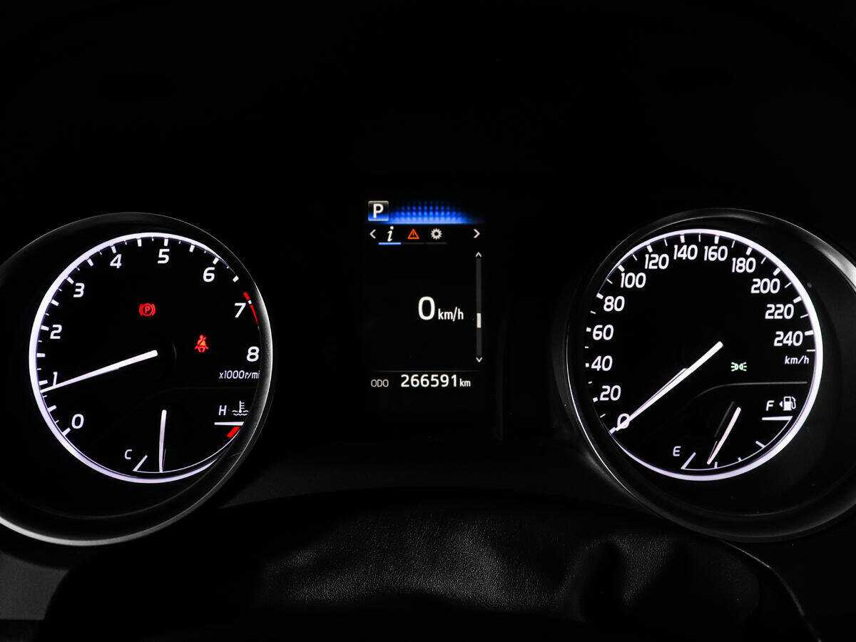 Toyota Camry 2021 года с пробегом. Фото: #8