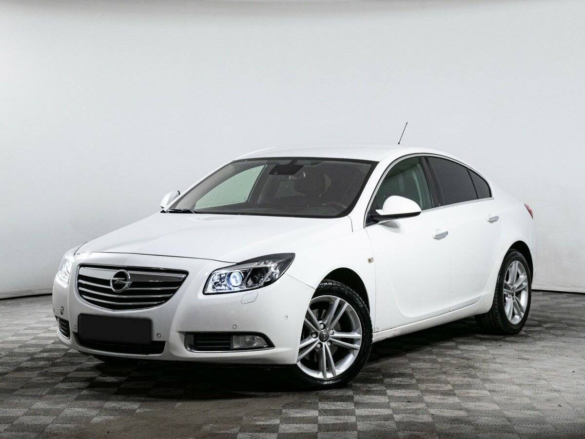 Opel Insignia 2012 года с пробегом. Посмотреть фото