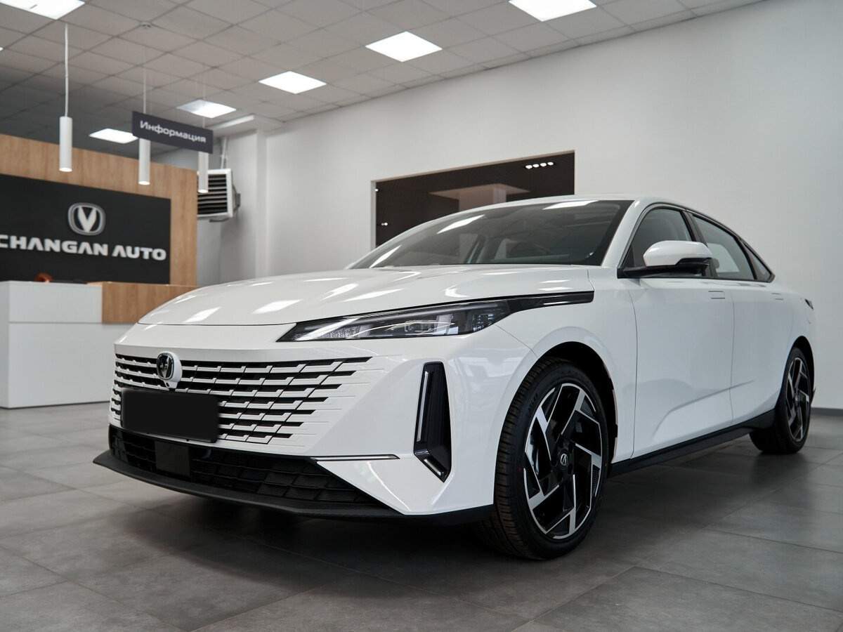 Changan Lamore 2024 года с пробегом. Посмотреть фото