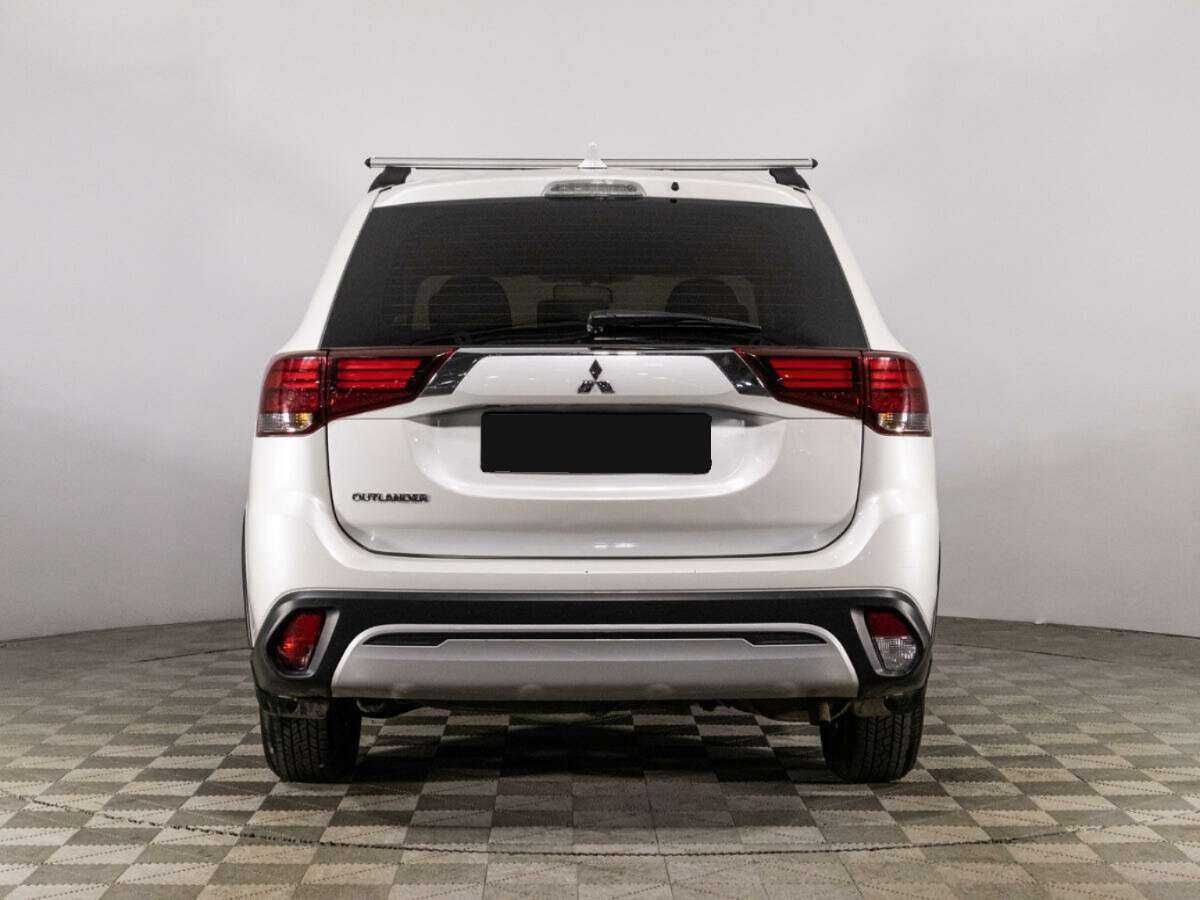 Mitsubishi Outlander 2020 года с пробегом. Фото: #5