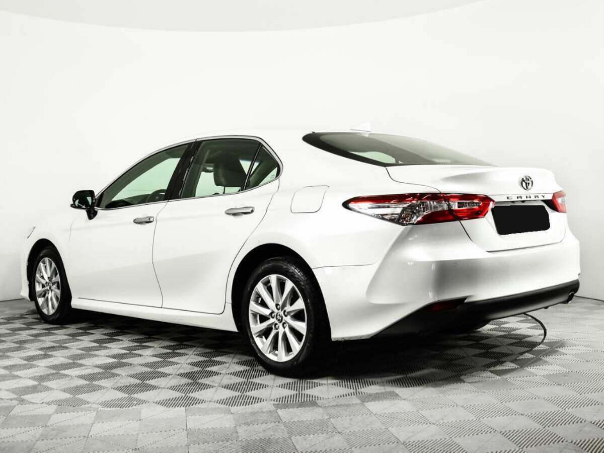 Toyota Camry 2020 года с пробегом. Фото: #6