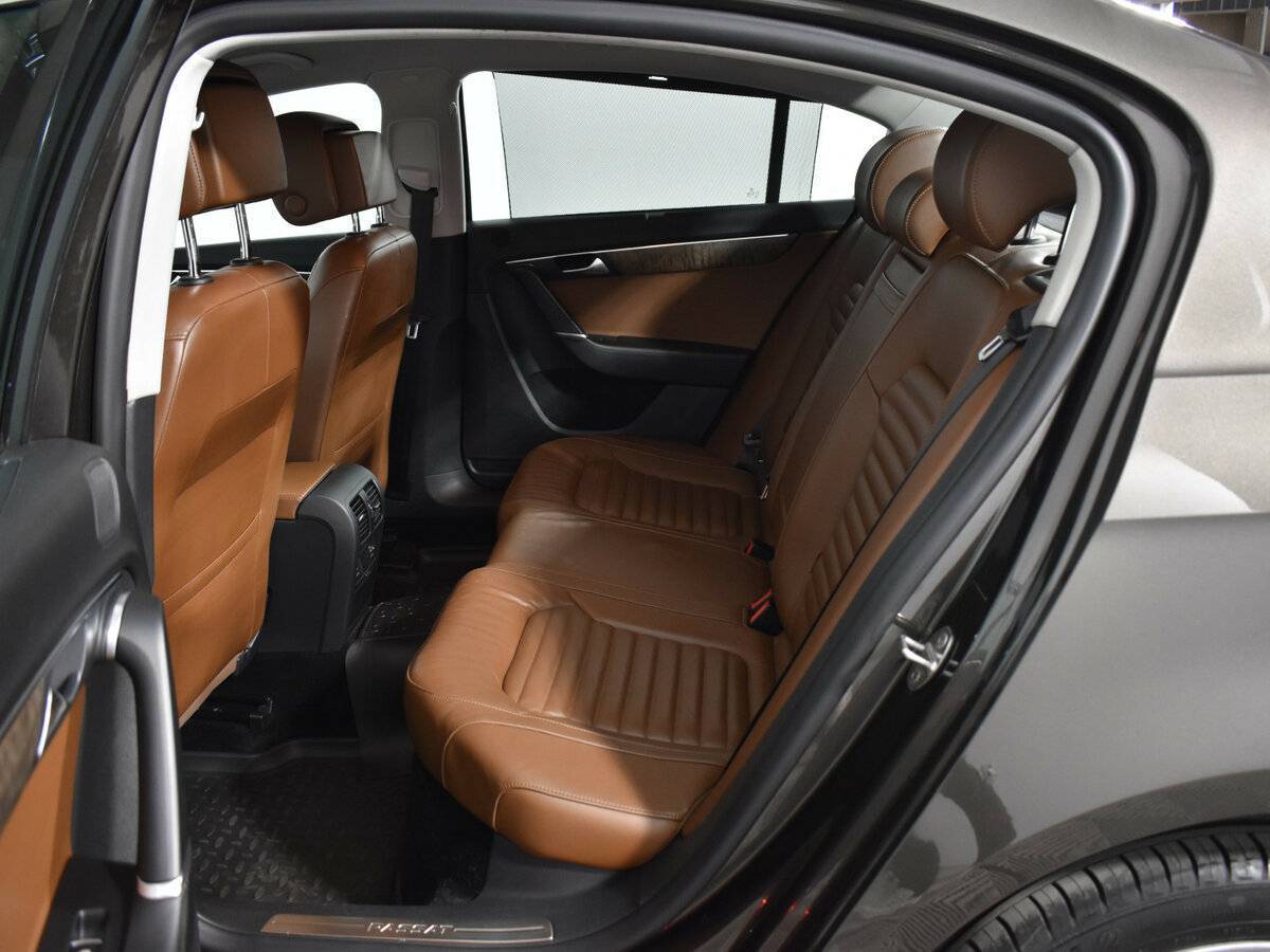 Volkswagen Passat 2012 года с пробегом. Фото: #11