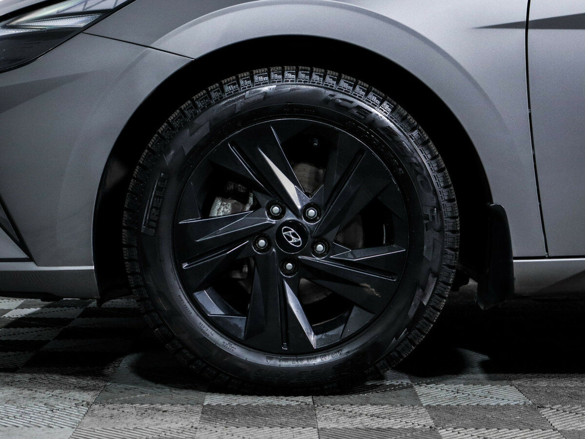 Hyundai Elantra 2021 года с пробегом. Фото: #12