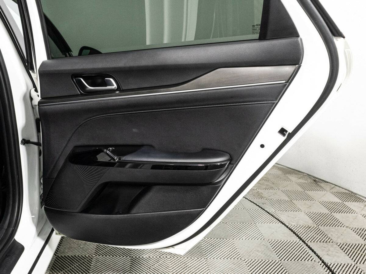 Kia K5 2021 года с пробегом. Фото: #26