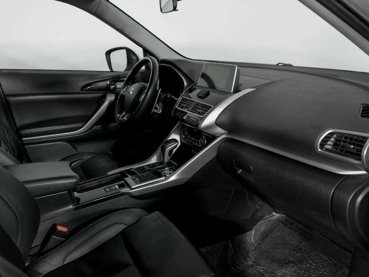 Mitsubishi Eclipse Cross 2019 года с пробегом. Фото: #8